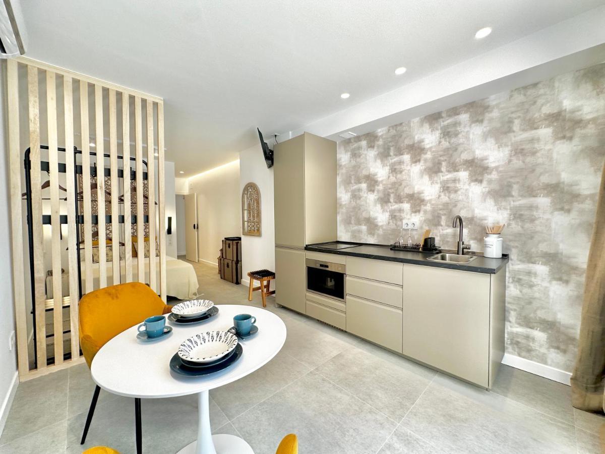 Loft 18 Beachfront Marbella Center Exterior foto