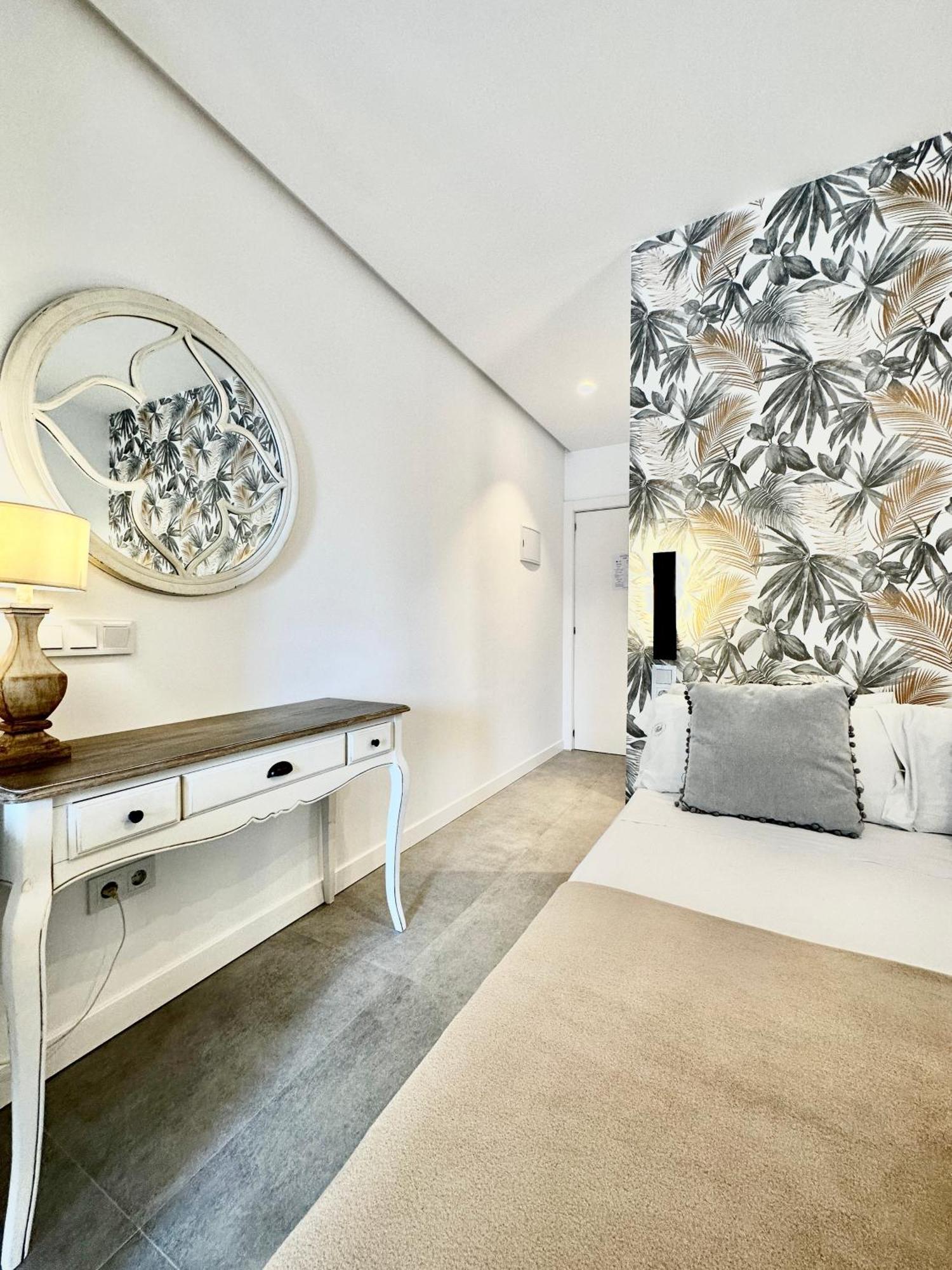 Loft 18 Beachfront Marbella Center Exterior foto