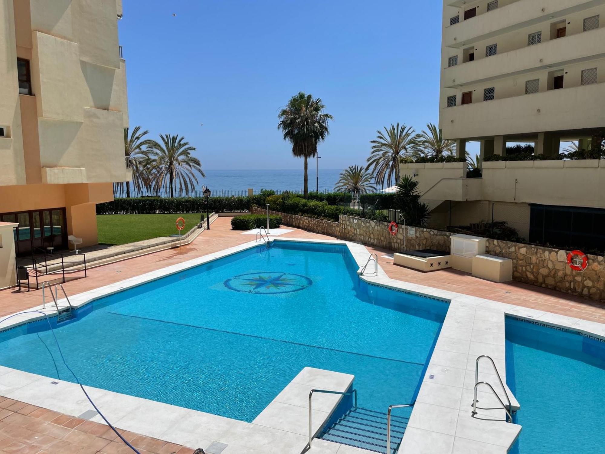 Loft 18 Beachfront Marbella Center Exterior foto